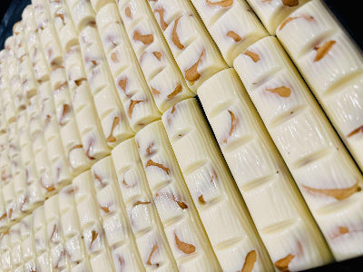 White salted cashew bar